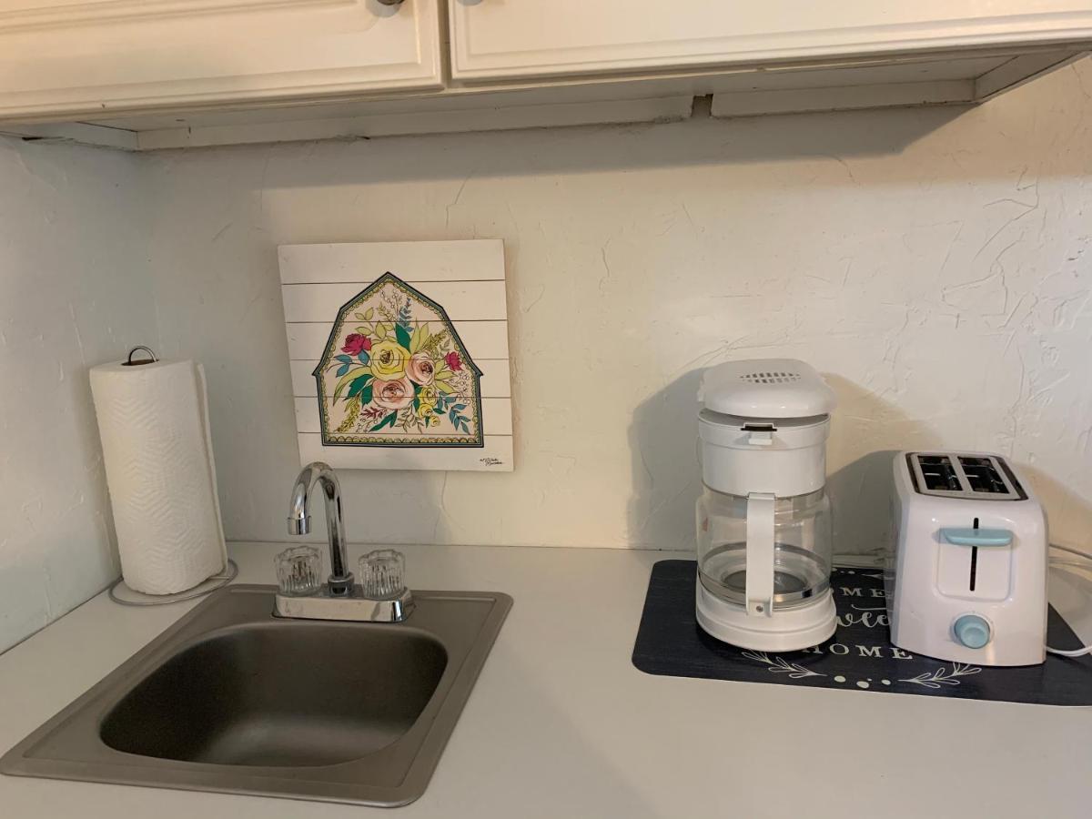 Cozy Studio Only 10 Minutes By Car Of Siesta Key Sarasota Luaran gambar