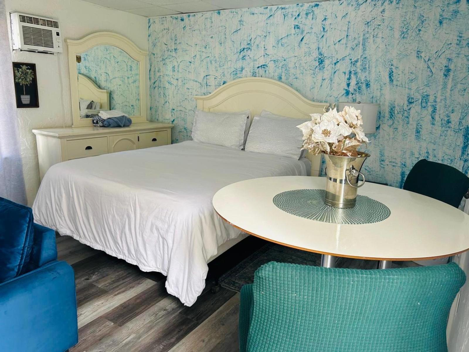 Cozy Studio Only 10 Minutes By Car Of Siesta Key Sarasota Luaran gambar